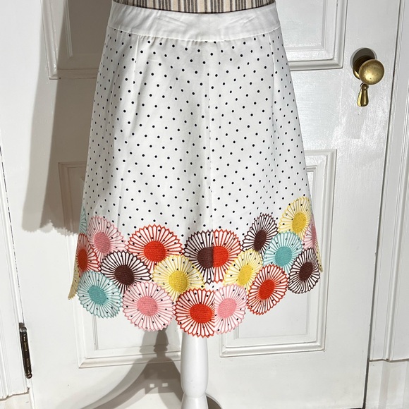 Boden White A-Line Skirt with Colorful Floral Accents - Picture 2 of 10